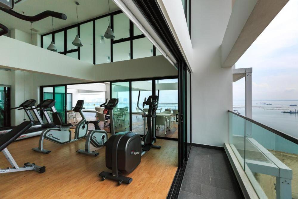 Sunrise Gurney Premium Executive City/Seafront Suite - Penang Τζωρτζ Τάουν Εξωτερικό φωτογραφία