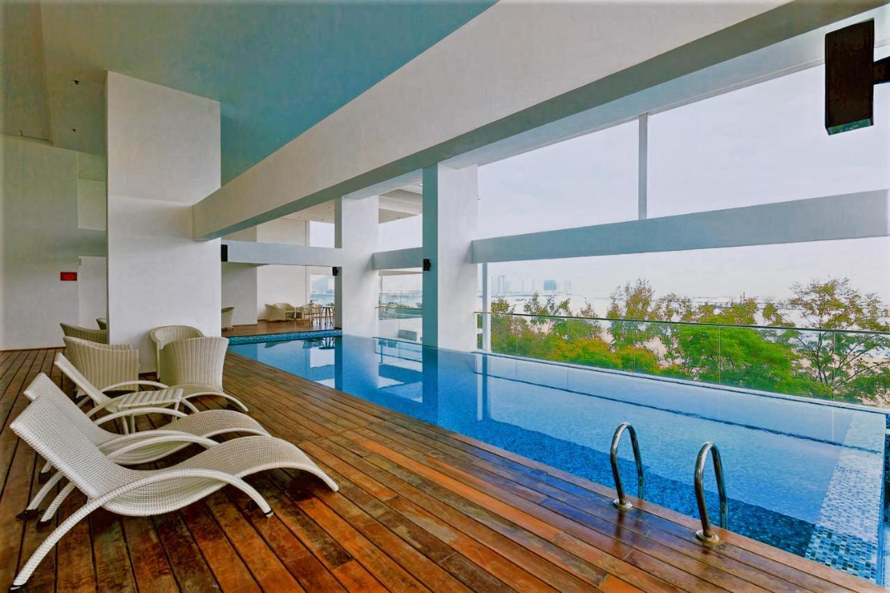 Sunrise Gurney Premium Executive City/Seafront Suite - Penang Τζωρτζ Τάουν Εξωτερικό φωτογραφία